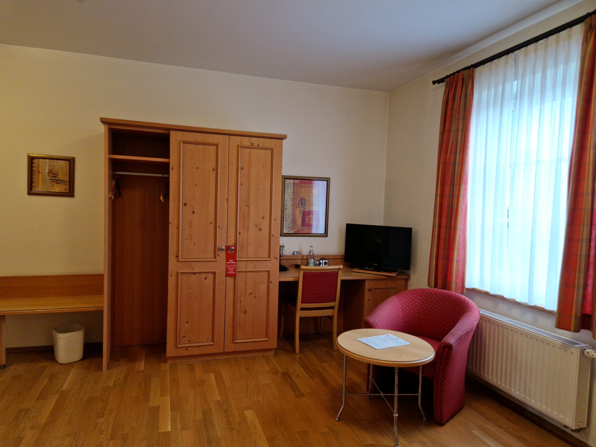 Doppelzimmer 04 Zimmer 2