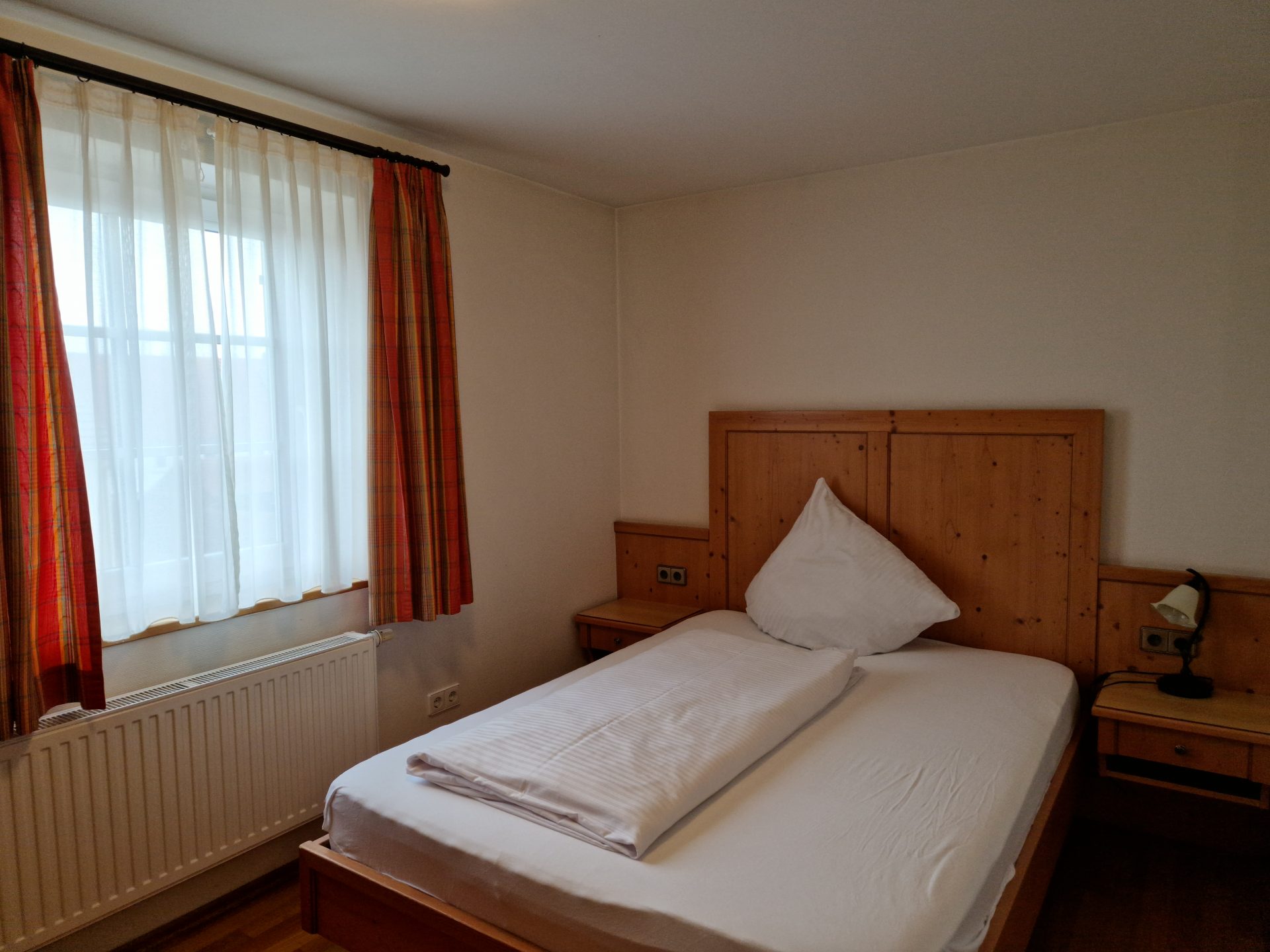 Einzelzimmer Komfort Zimmer 1