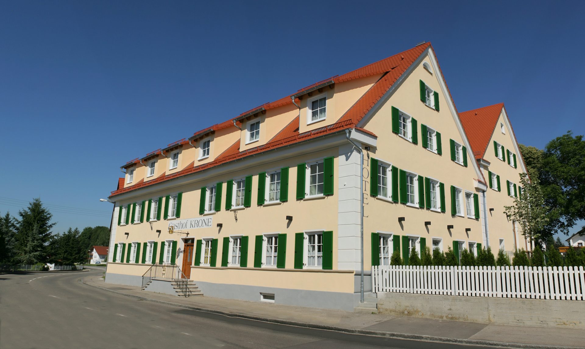 Hotel Landgasthof Krone by Schierhuber — Übernachtung in Senden / Wullenstetten